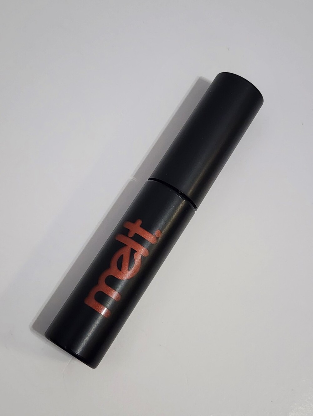 MELT Metalic Liquid Matte Lipstick In Shade Deviant